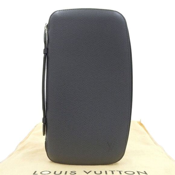 Louis Vuitton Taiga Organizer Atoll Travel Bag - Picture 1 of 9